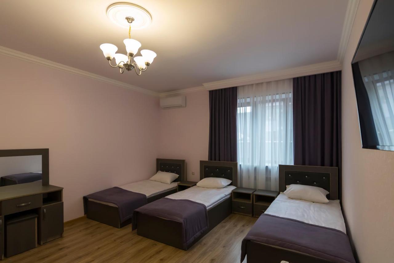 Afa Hotel & Guest House Γιερεβάν Εξωτερικό φωτογραφία