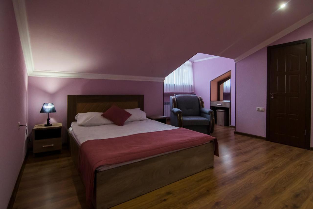 Afa Hotel & Guest House Γιερεβάν Εξωτερικό φωτογραφία