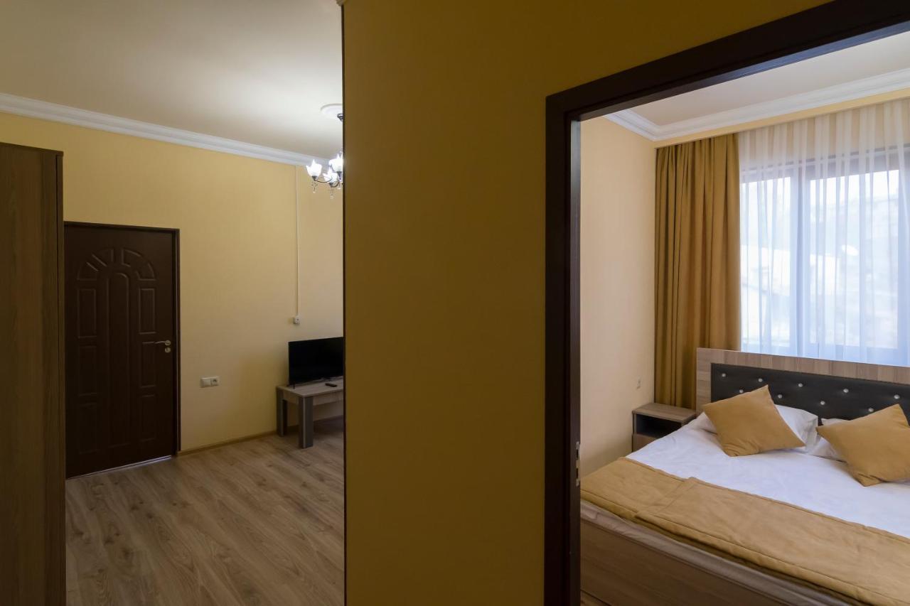 Afa Hotel & Guest House Γιερεβάν Εξωτερικό φωτογραφία