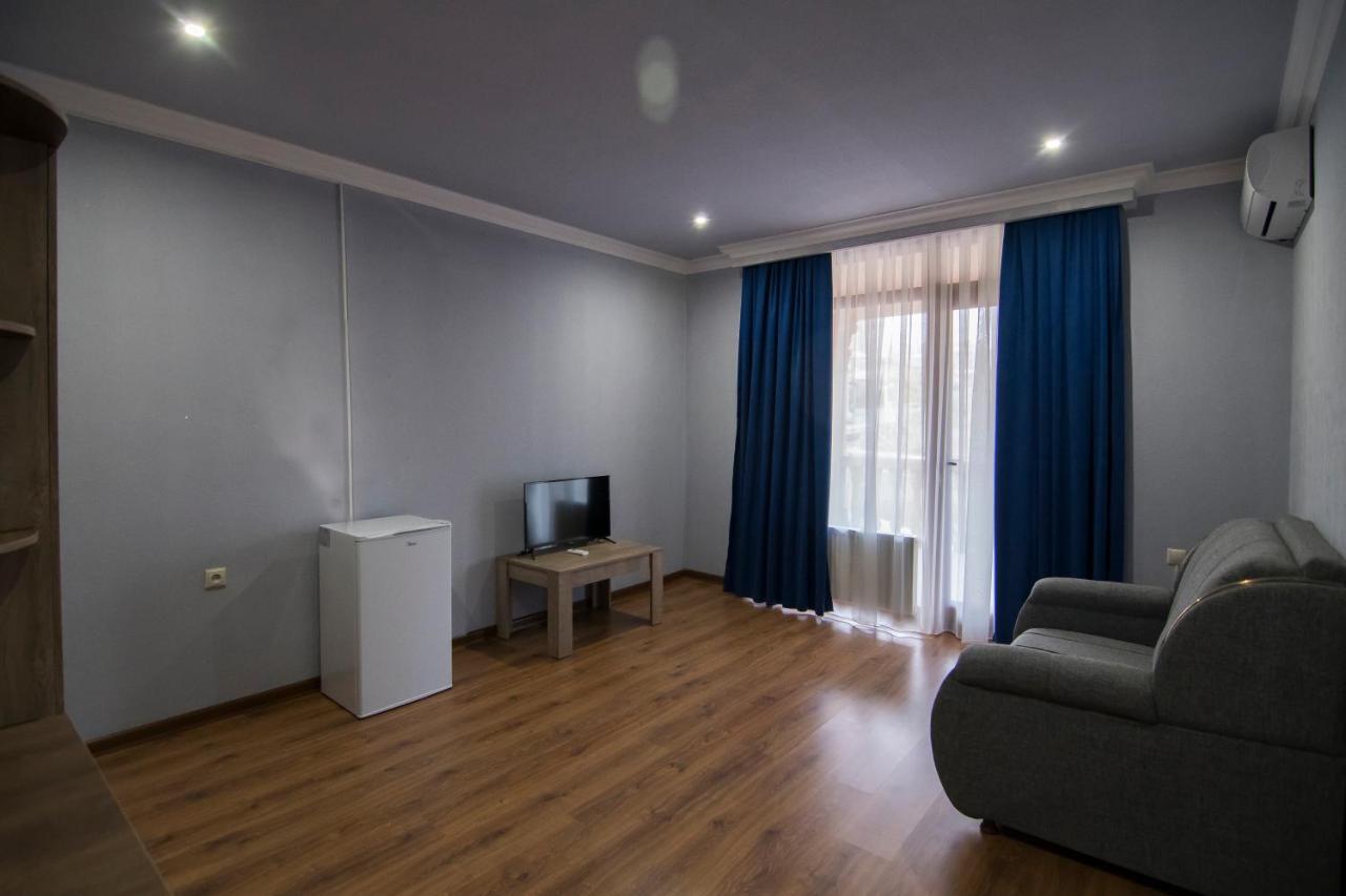 Afa Hotel & Guest House Γιερεβάν Εξωτερικό φωτογραφία